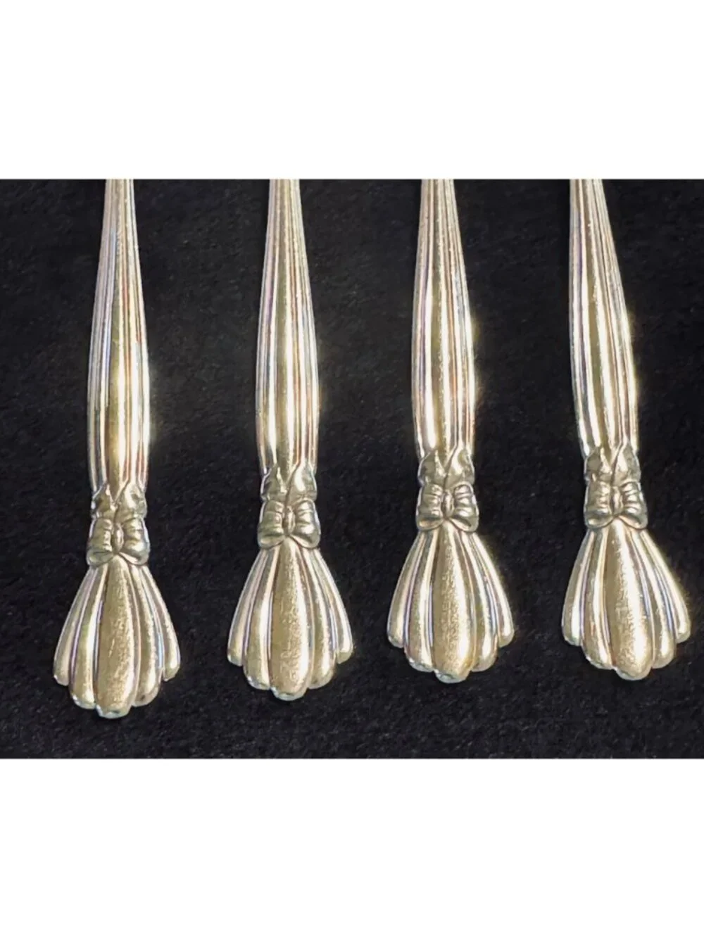 4 Oneida ALEXIS Deluxe Stainless Forks Glossy Bow Silverware Flatware